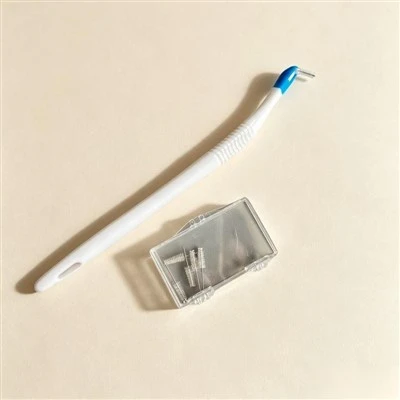 Pencungkil Gigi Interdental